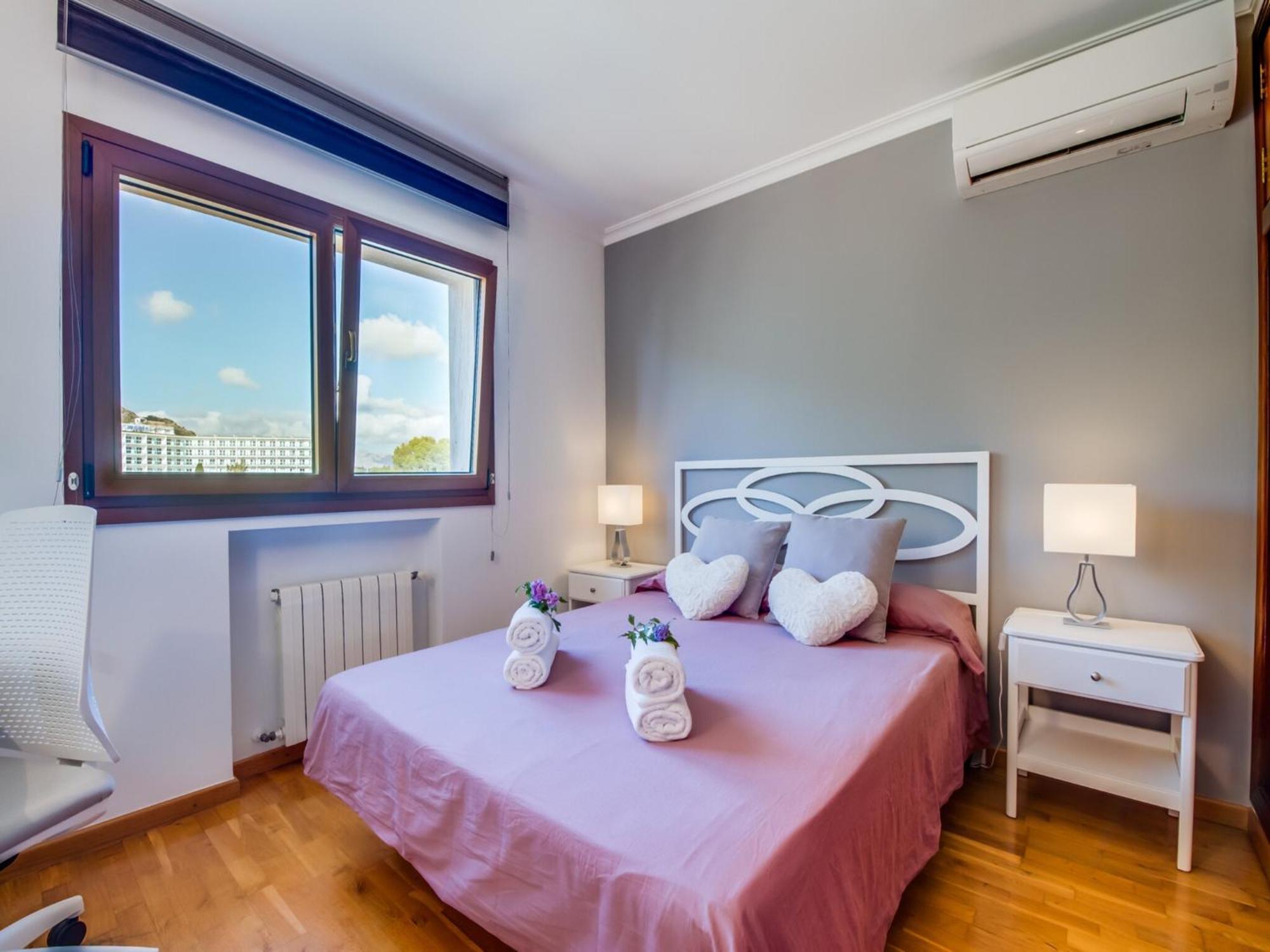 8 Person Home, By The Hébergement de vacances *