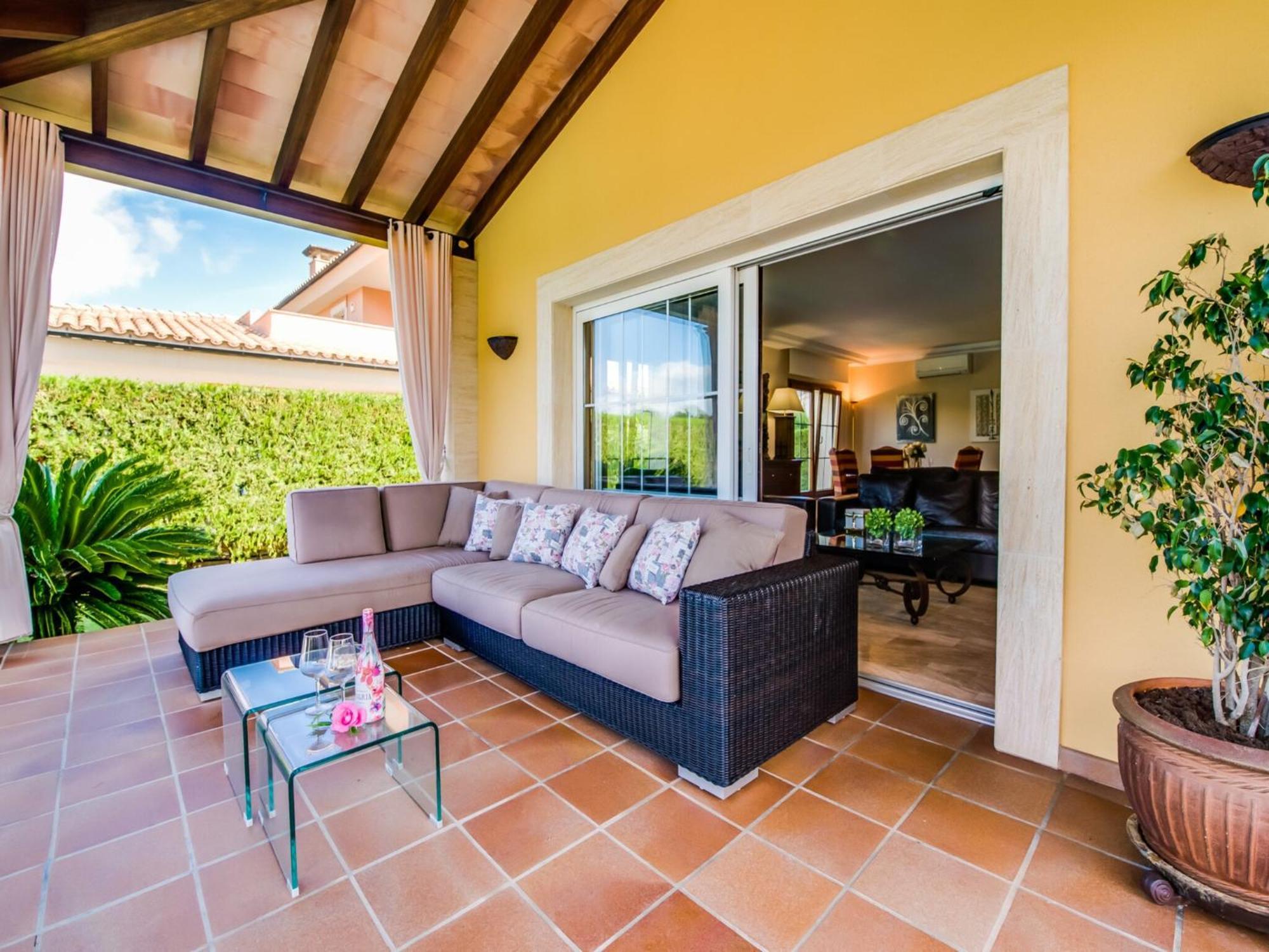 8 Person Home, By The Hébergement de vacances Alcúdia
